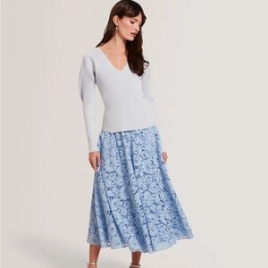 Ted Baker London women’s structured sleeve ribbed v-neck top